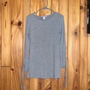 Grey long sleeve